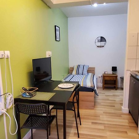 Studio Vert Tout Equipe Wifi Ле-Крёзо Экстерьер фото
